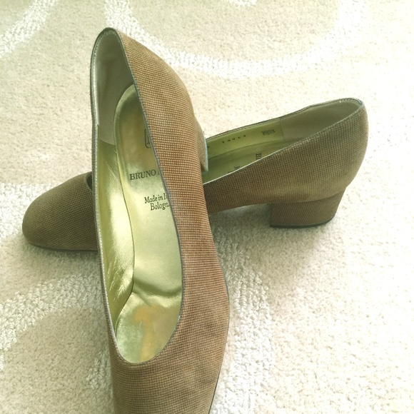 Bruno Magli: Brown Patterned Suede Pump - Picture 1 of 3